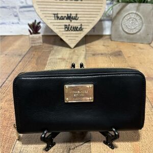 Michael Kors Black Leather Zip Around Continental Wallet